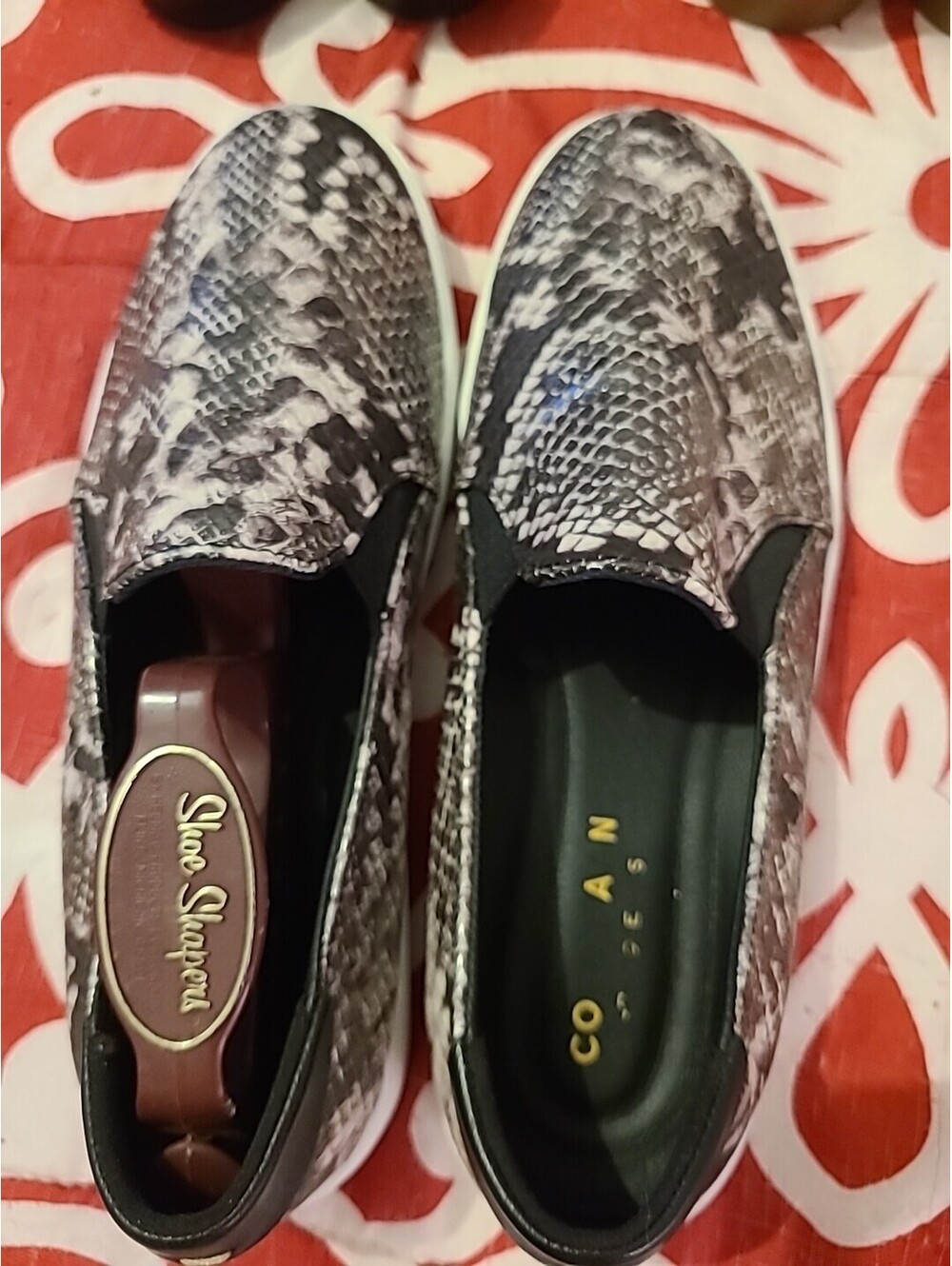 Cole Haan Grand series Womens Slip On ShoePurple Black Metallic Snake Skin 7.5B